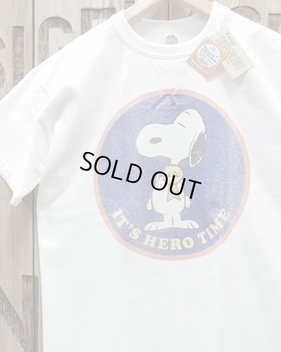 画像1: TOYS McCOY -SNOOPY TEE "IT'S HERO TIME"- 