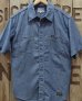 画像2: TOYS McCOY -CHABMRAY SHORT SLEEVE WORK SHIRT-  (2)