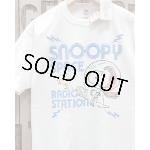 画像: TOYS McCOY -SNOOPY TEE "SPACE RADIO STATION"- 