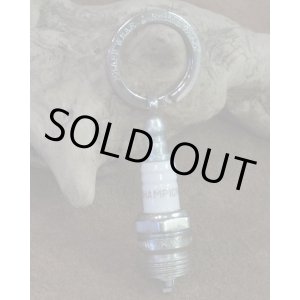 画像: BARNS / BUTTON WORKS -VTG "CHAMPION" SPARK PLUG KEYHOLDER- 