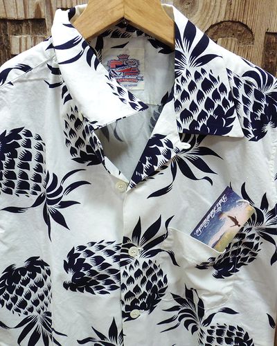 画像3: Duke Kahanamoku -"DUKE'S PINEAPPLE" Cotton Hawaiian Shirt 