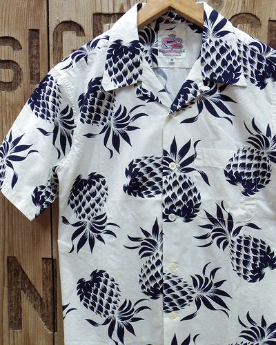 画像1: Duke Kahanamoku -"DUKE'S PINEAPPLE" Cotton Hawaiian Shirt 